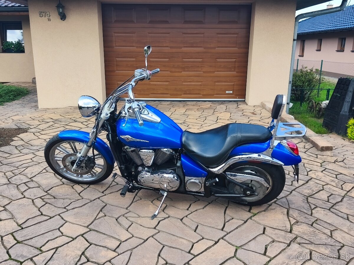 Kawasaki VN 900 - 2