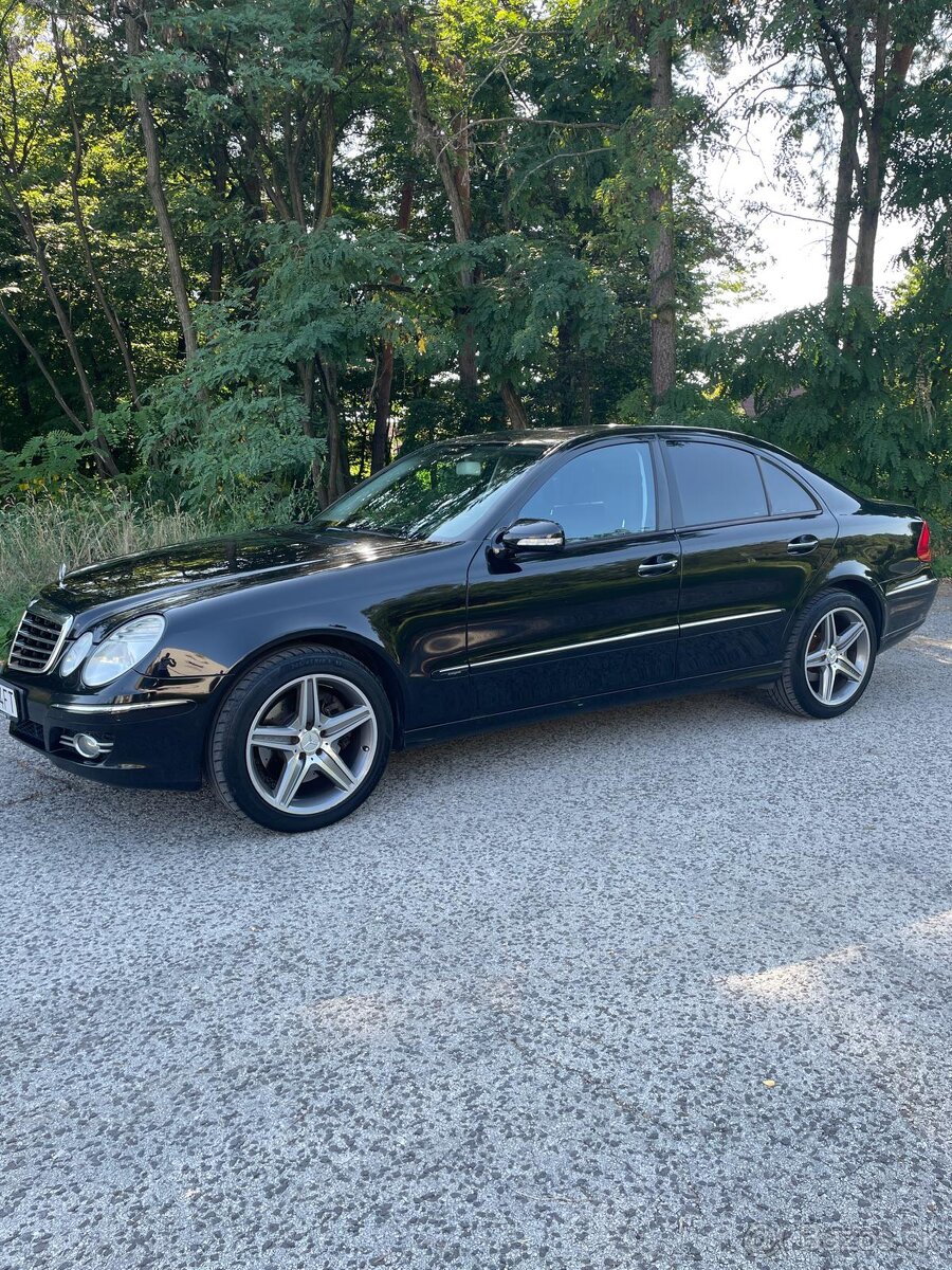 Mercedes Benz E320 CDI 4 MATIC - 2