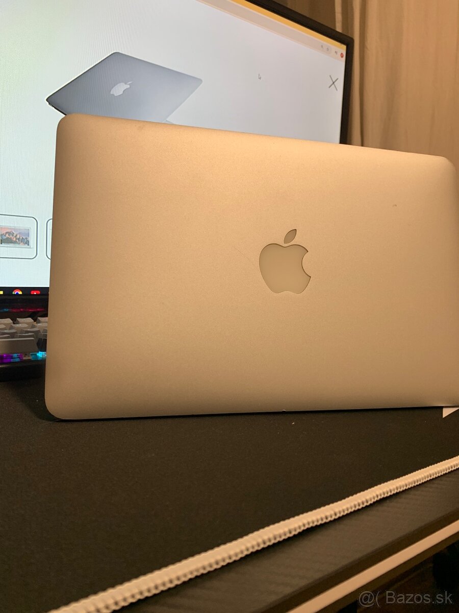 💻 MacBook Air 11” (2015) - 2