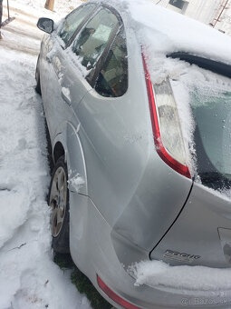 Rozpredám Ford Focus MK2 2011 lift HB - 2