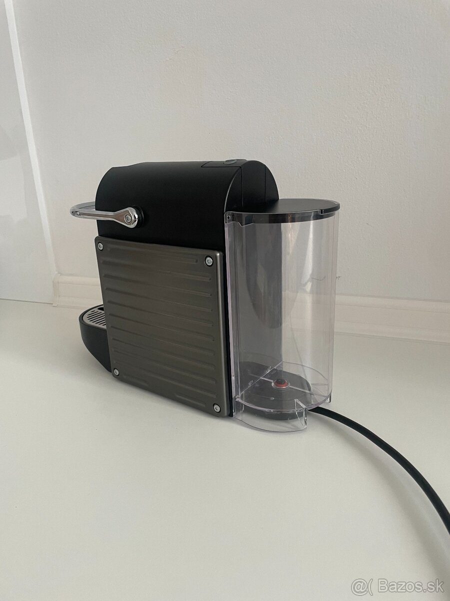 kávovar Nespresso - 2