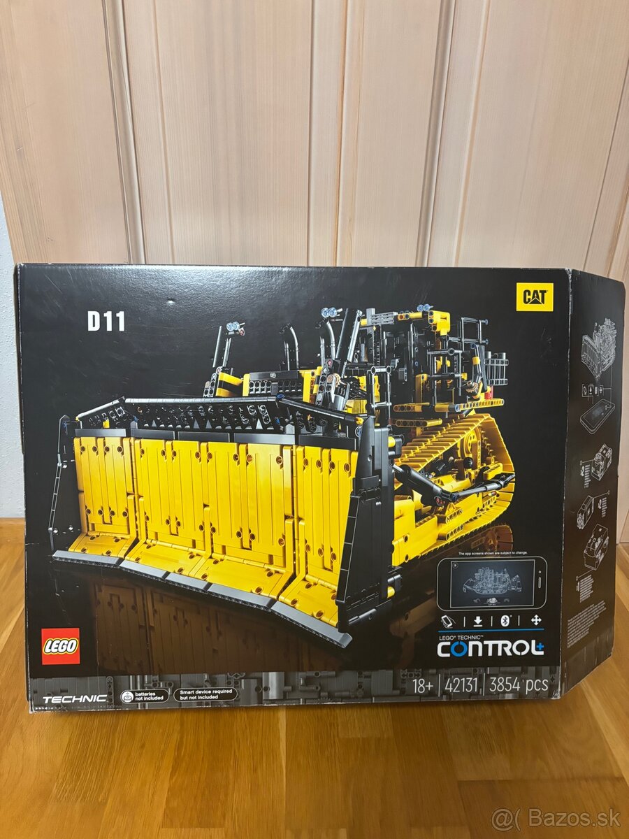 Lego Buldozer CAT D11 42131 - 2