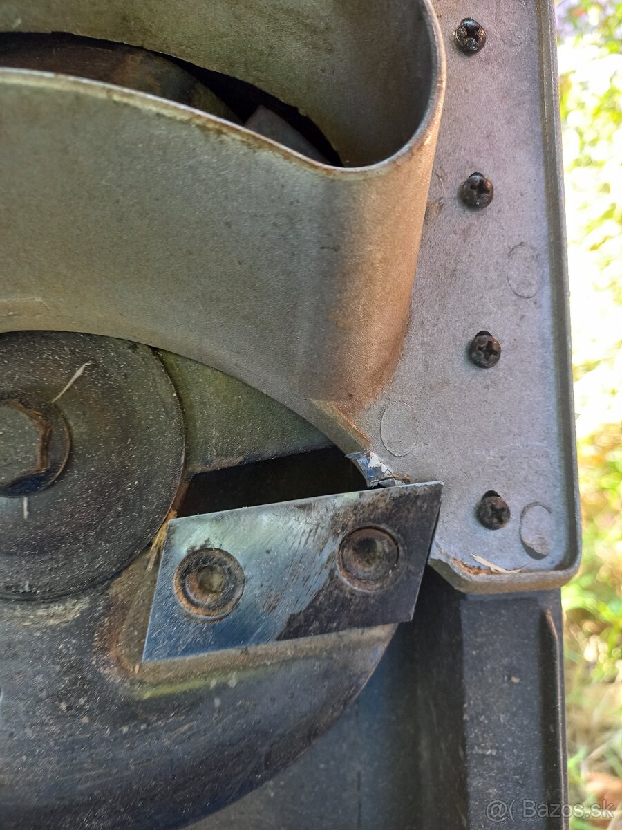 Drvič Gude 2501  NA NáHRADNé DIELY - 2