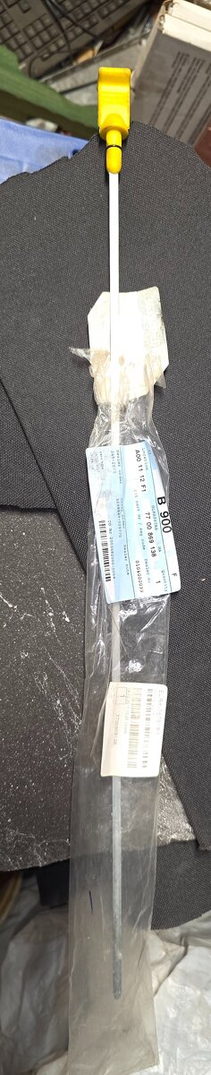 MIERKA OLEJA RENAULT 7700869138 - 2