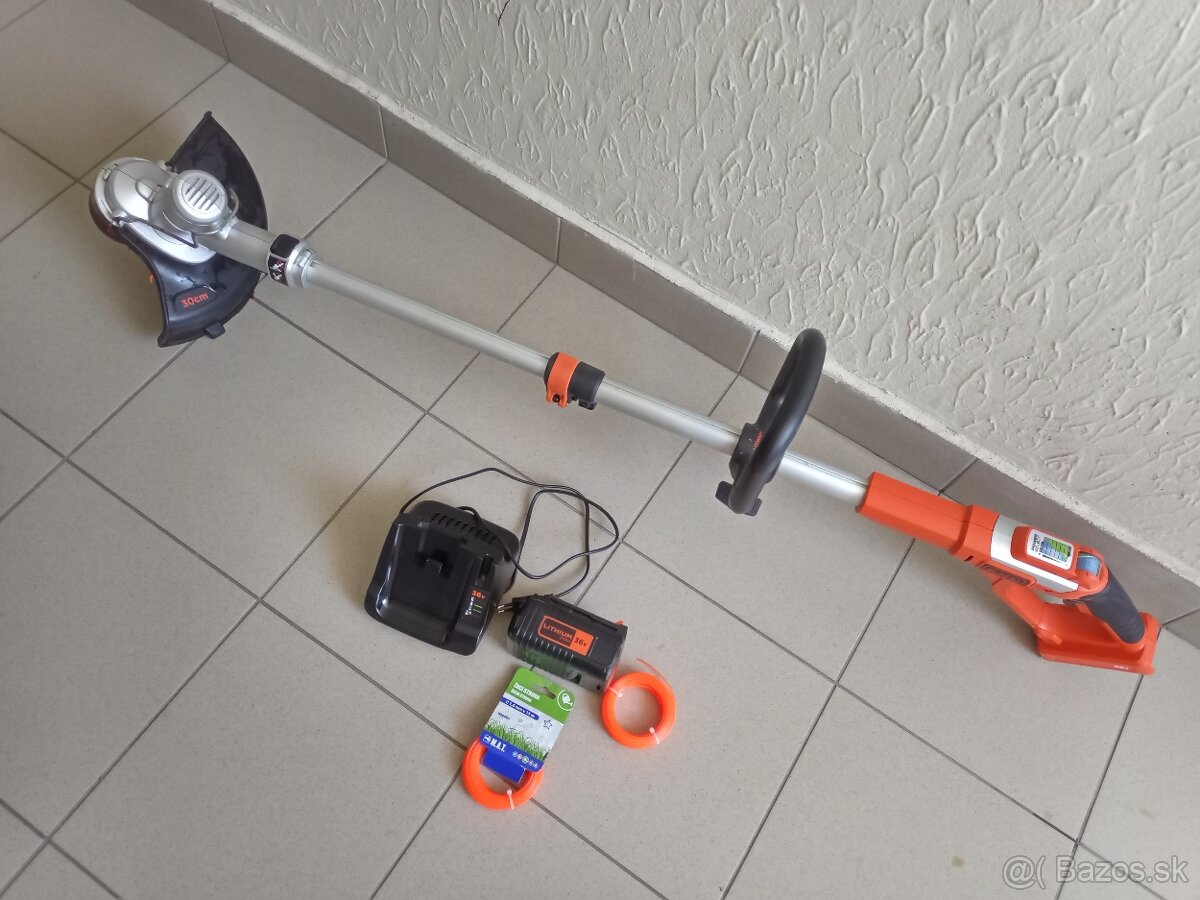 Predám Black+Decker Aku strunová kosačka - 2