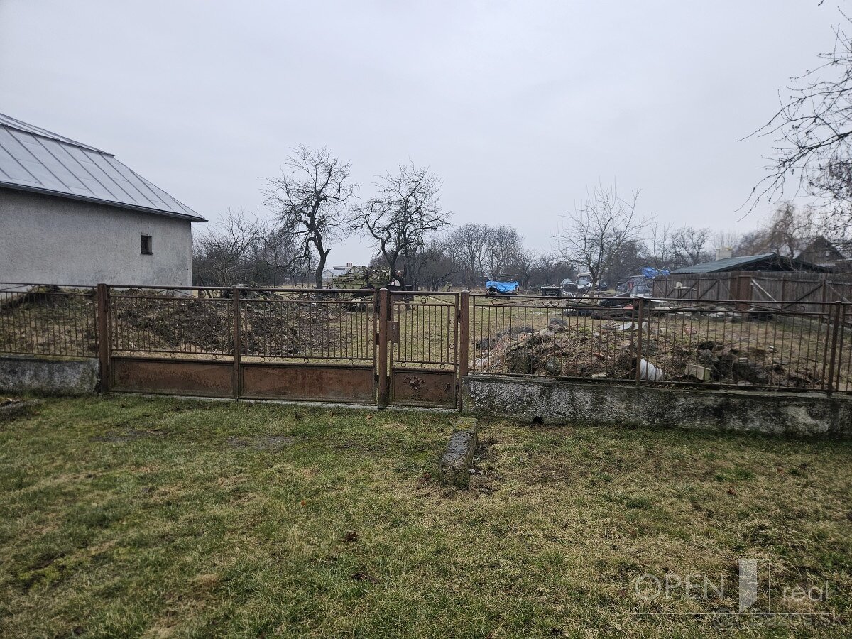 Stavebný pozemok - Ložín - 2