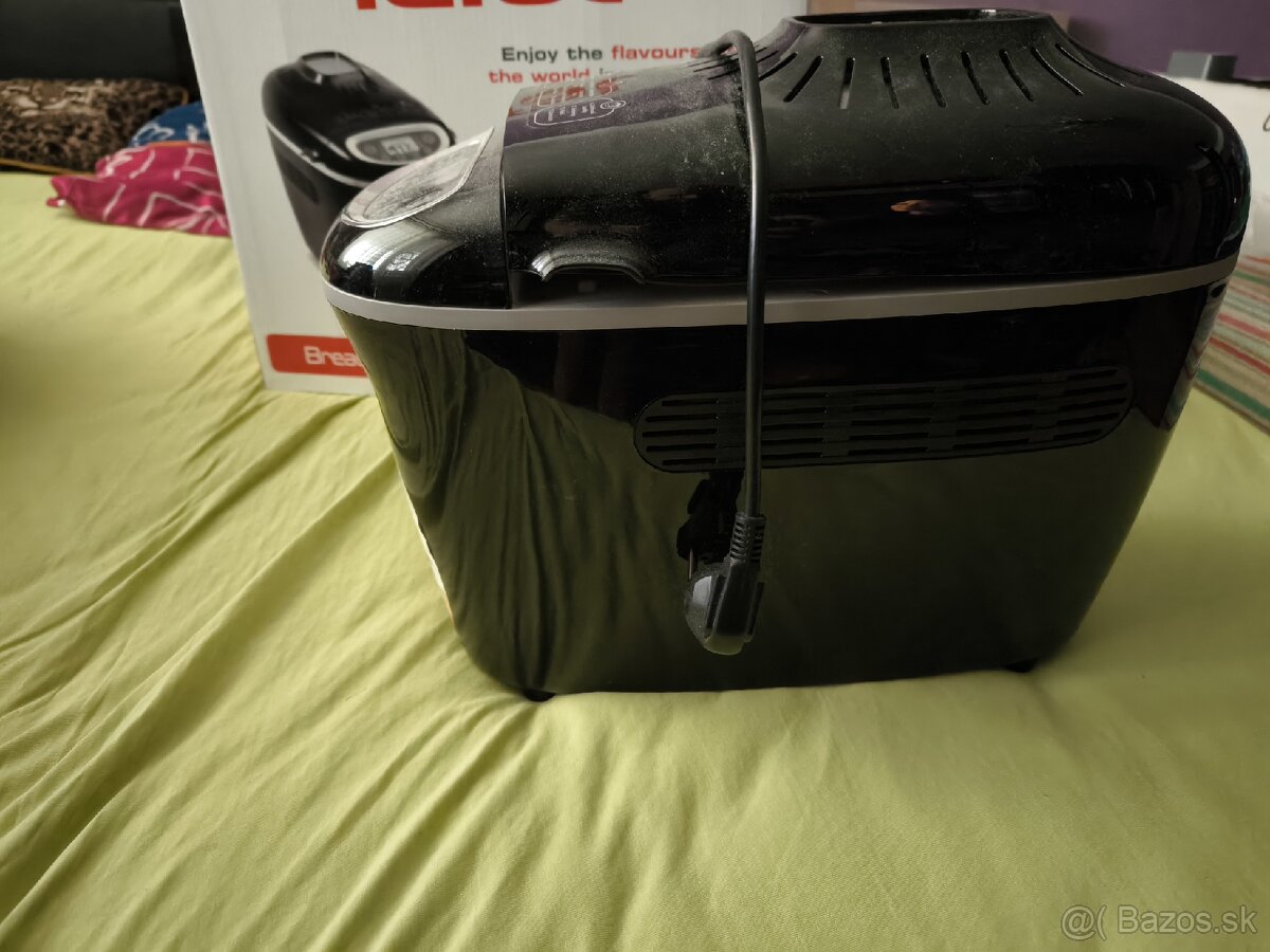 Predám Domáca pekáreň Tefal Bread Of The World
- 2