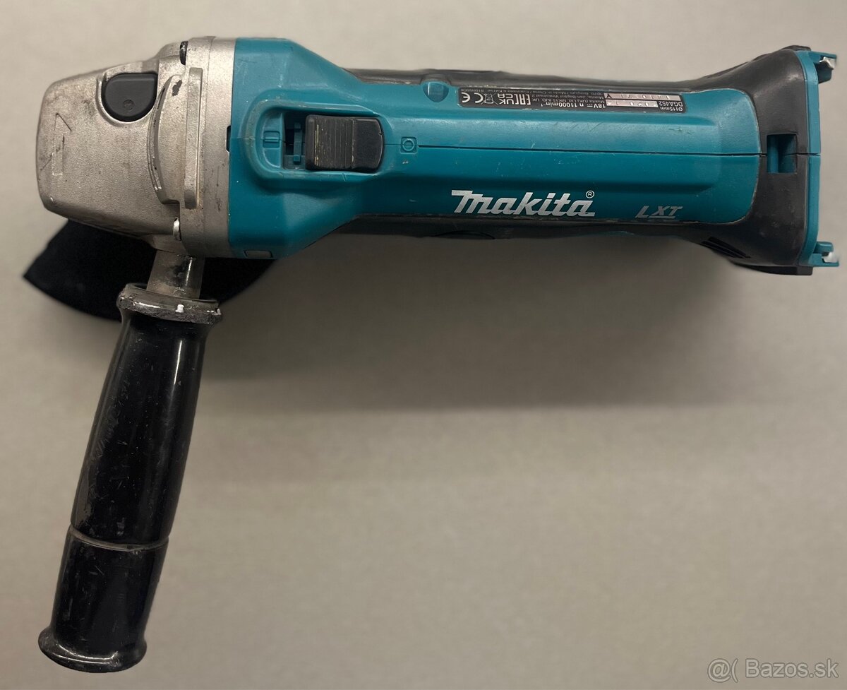 Uhlová brúska Makita DGA452 - 2