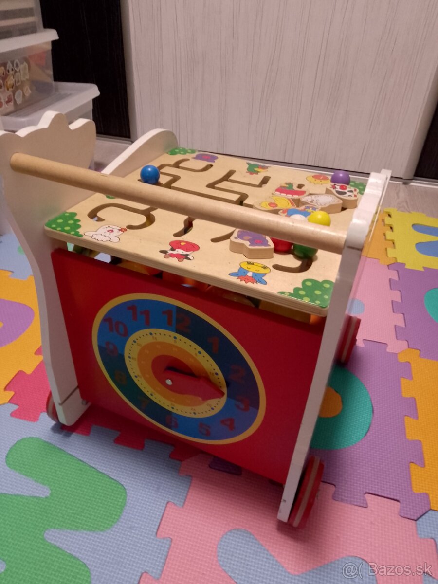 Detské drevené chodítko - 2