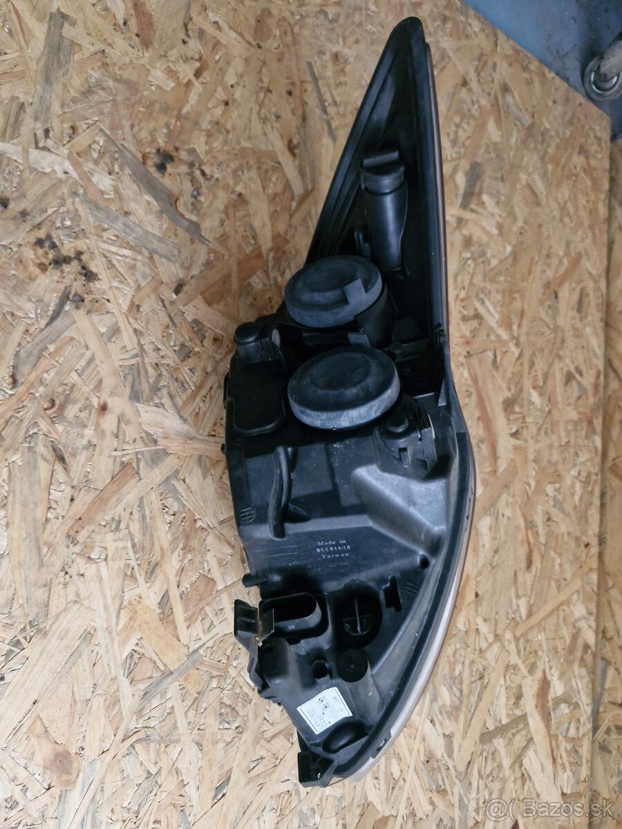 Svetlomet Ford Focus - 2