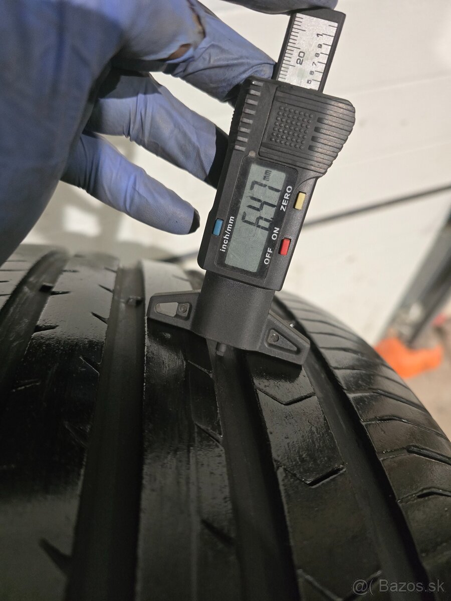 Letné Pneu Continental 235/55 R17 - 2