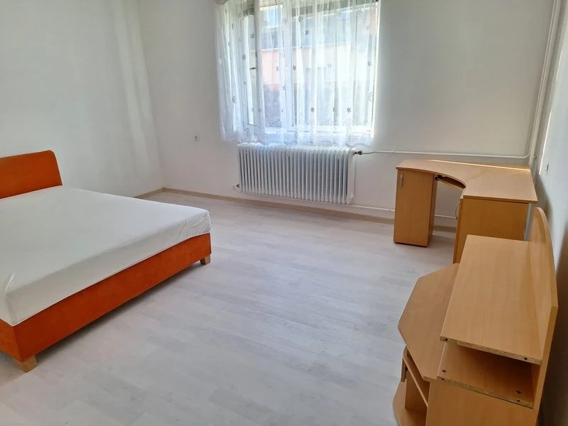 Veľký 3-izbový byt v Levél - 2