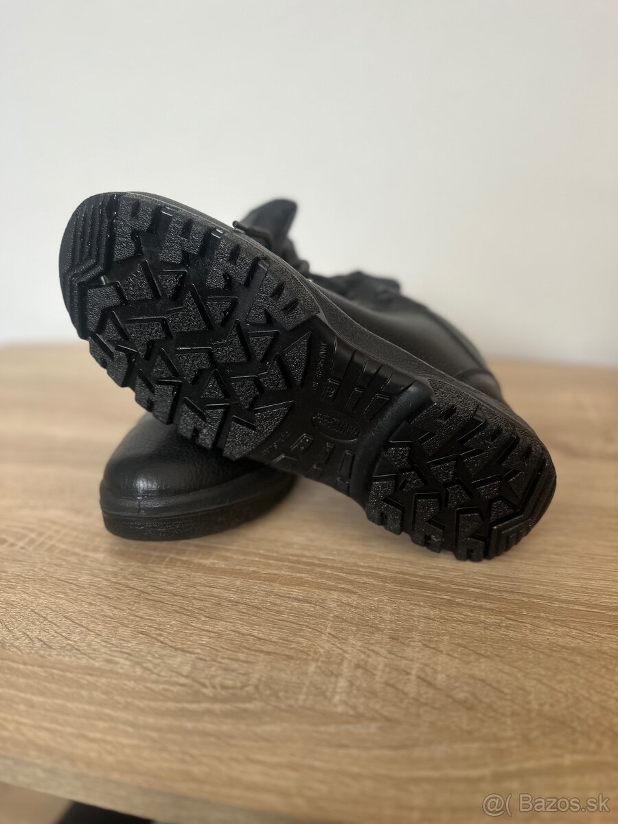 Pracovná obuv - 2