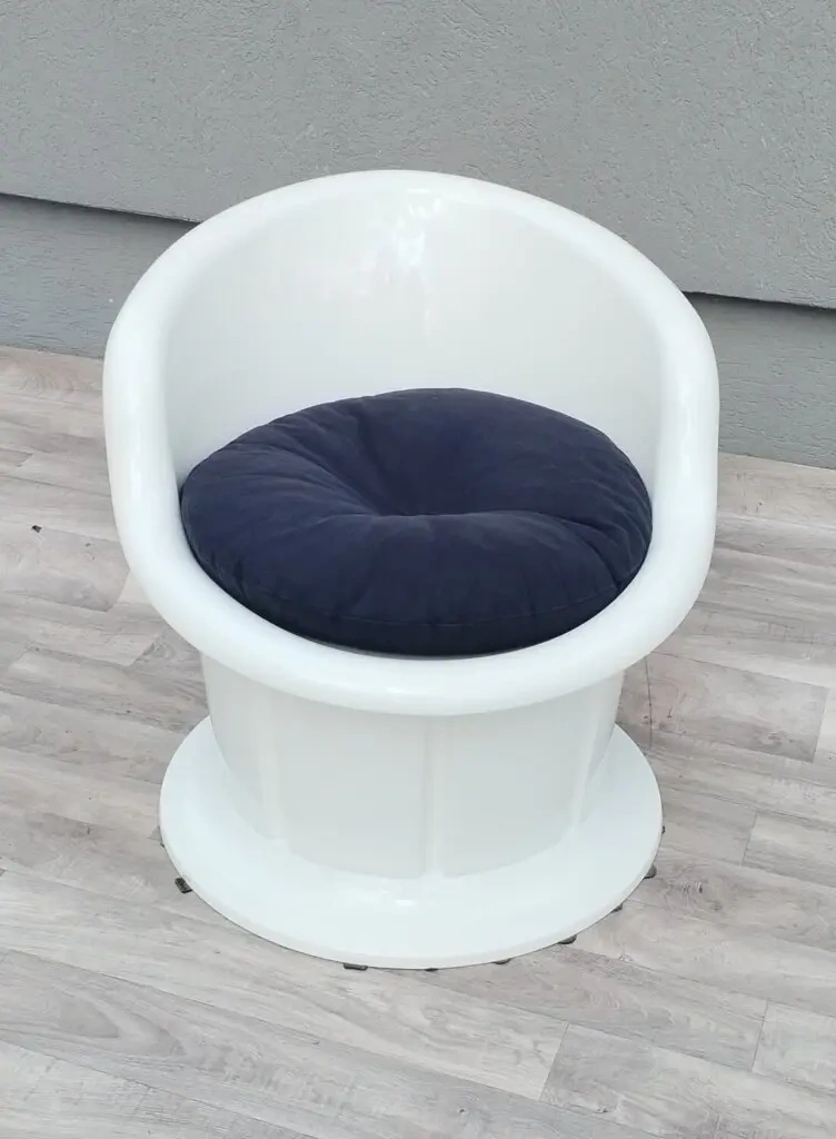 Kreslo Popptorp . - 2