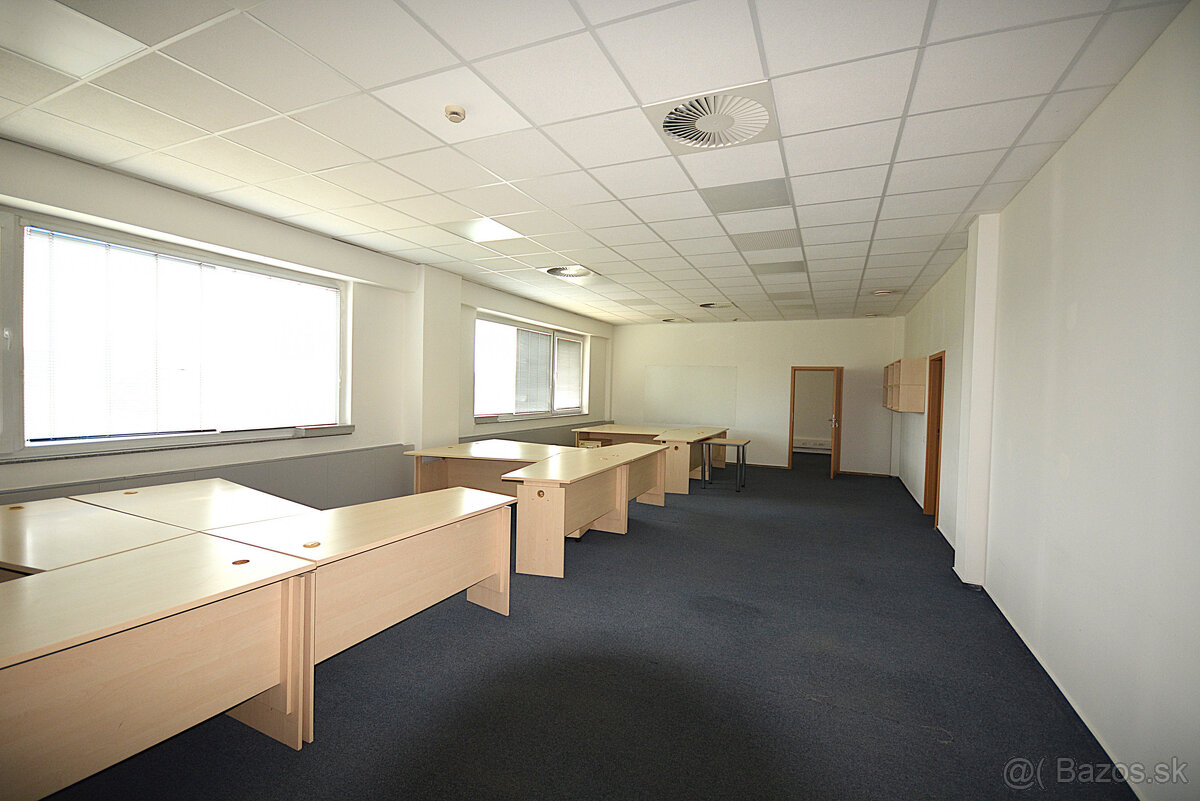 Kancelárske priestory - 85 m2 - v centre pri Auparku - 2