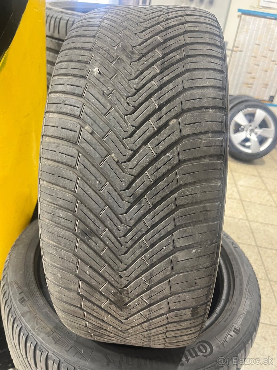 Celorocne pneu 225/45r17 - 2