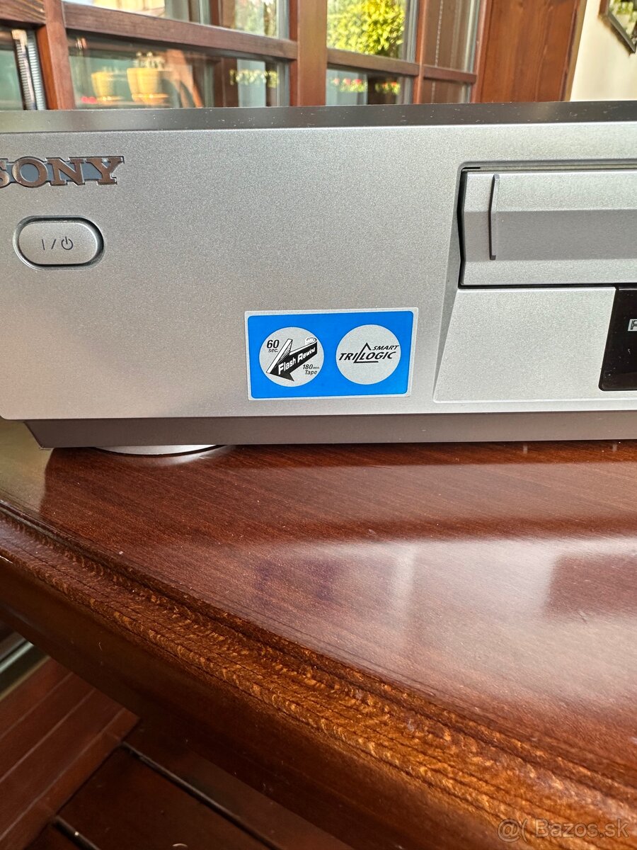 VHS videorekordér Sony SLV-SE820 - 2