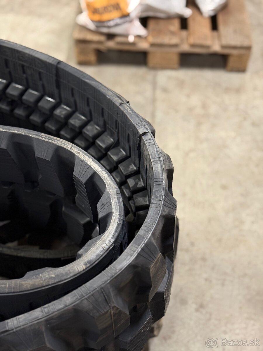 Gumovy pas na Sunward SWE35UF - 2