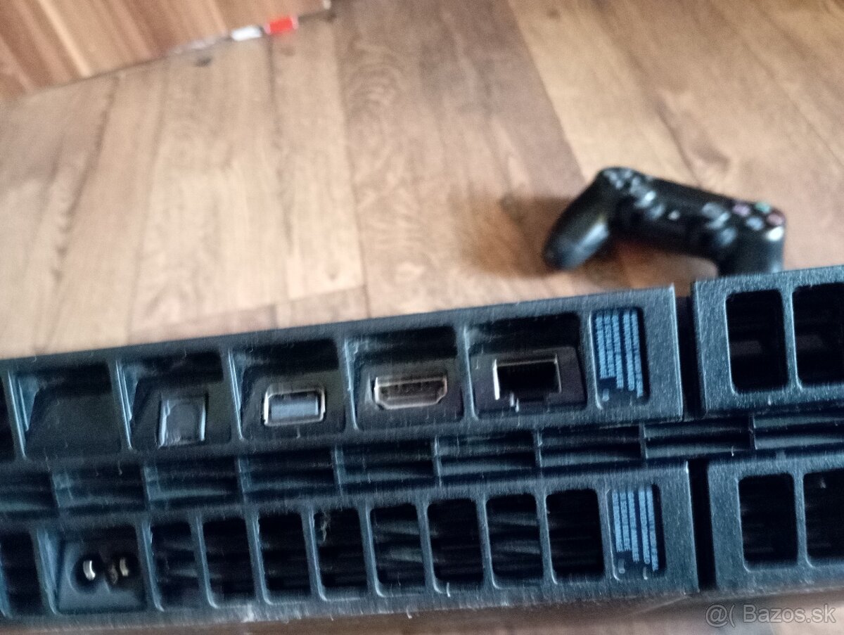 Playstation 4 800gb z hrami need for speed,gta5 - 2