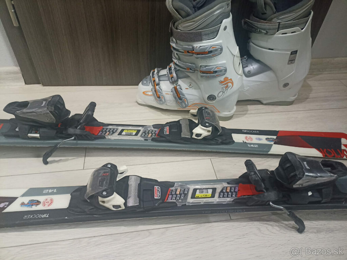 lyže Volkl a lyžiarky - 2