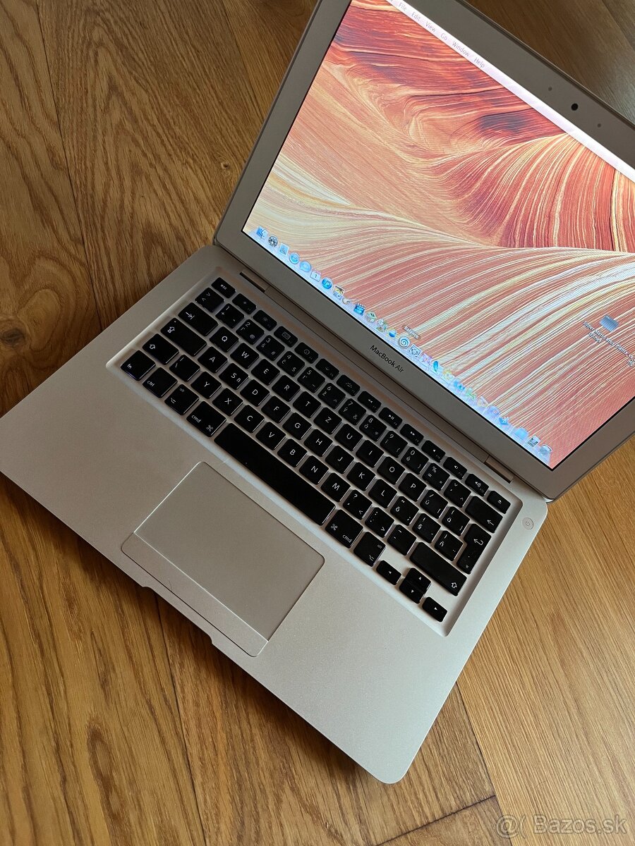 Apple MacBook Air 11 Mid 2009 2GB RAM 80GB HDD - 2