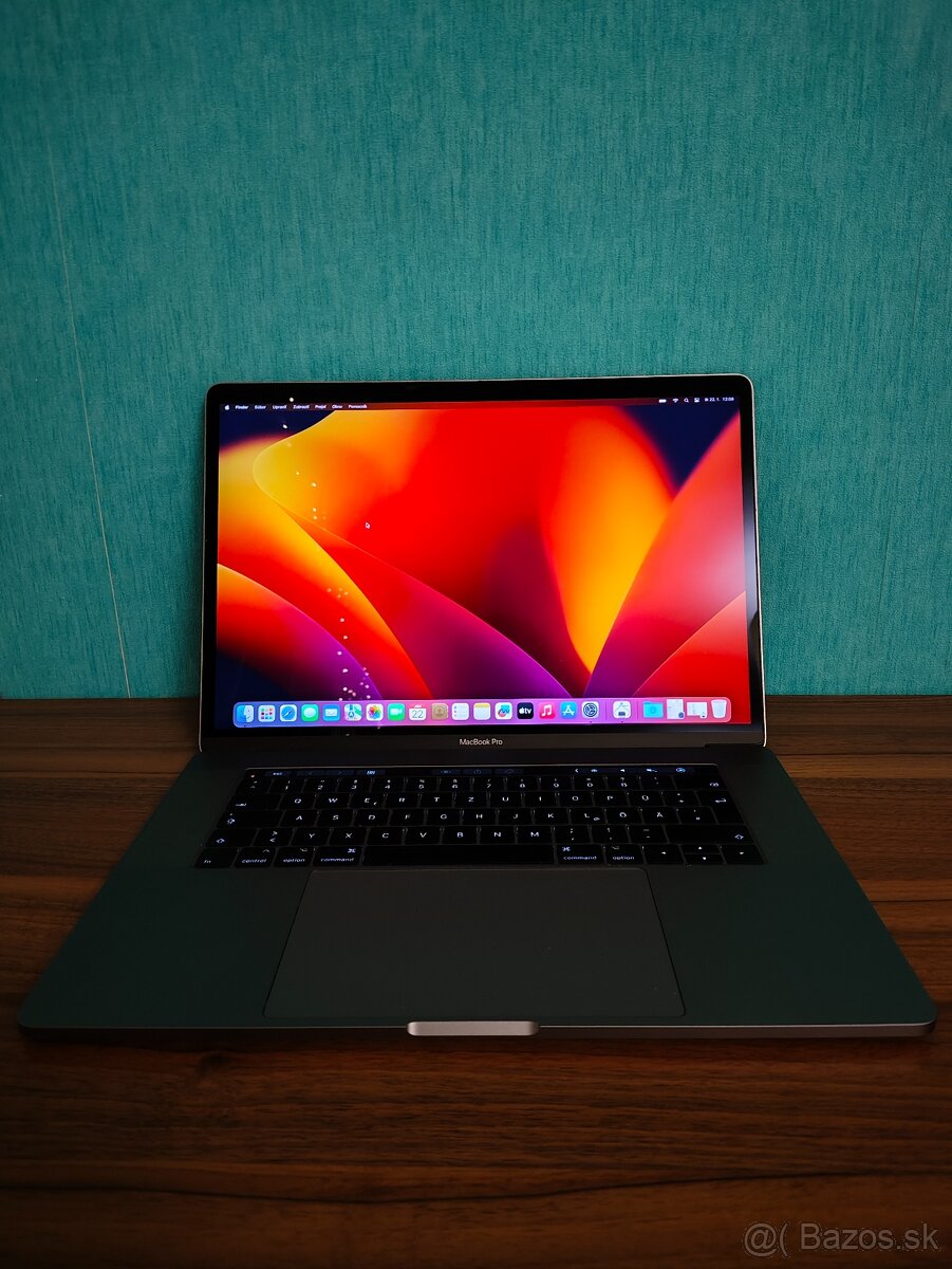 A1707 MacBook Pro i7 • 16GB • 512GB - 2