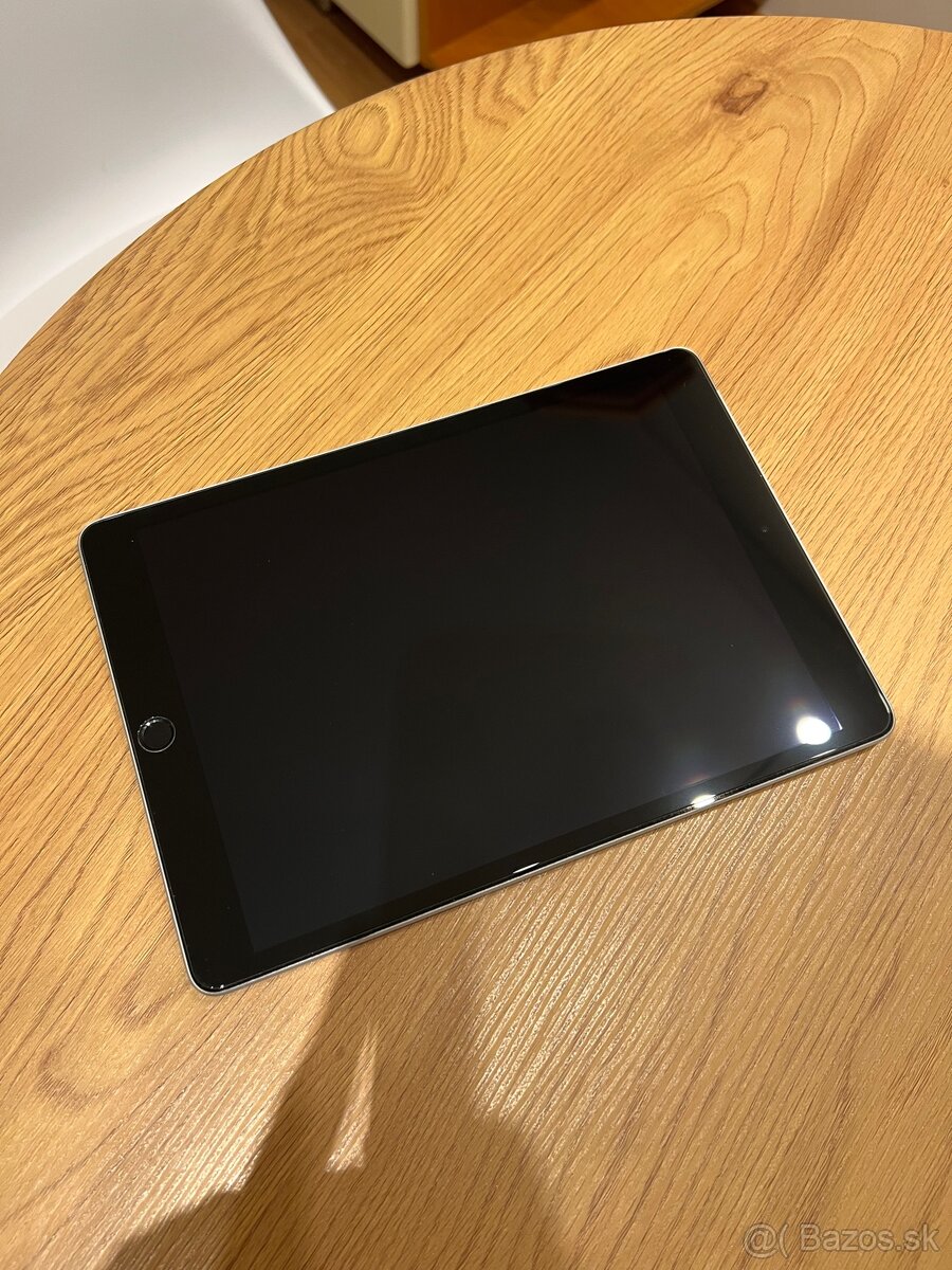 Apple iPad 9. generácia 64 GB Wi-Fi + Cellular Silver - 2