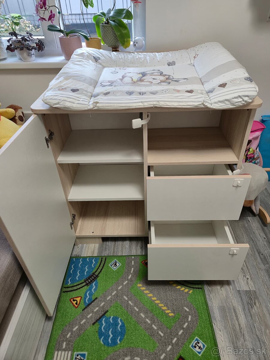 PREBALOVACI PULT KOMODA - 2