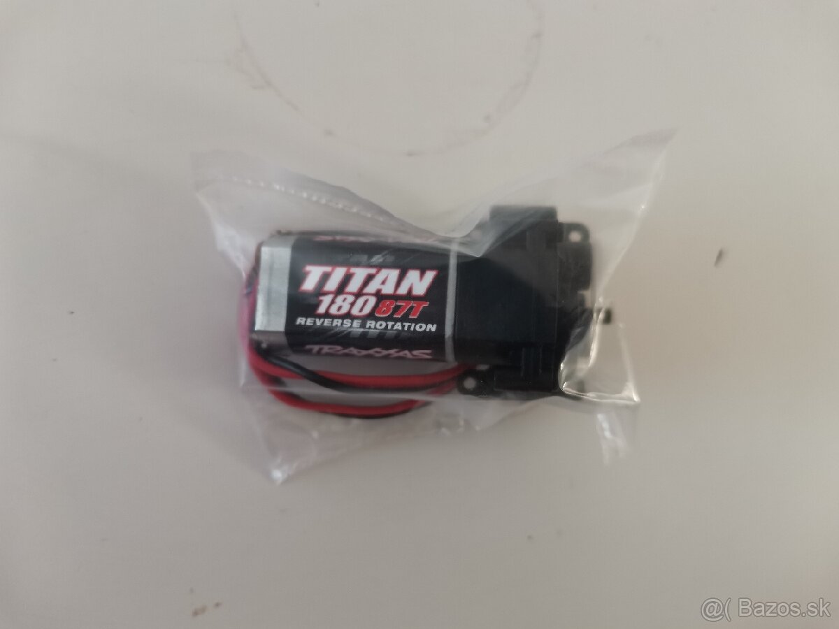 Traxxsas trx4m dieli - 2