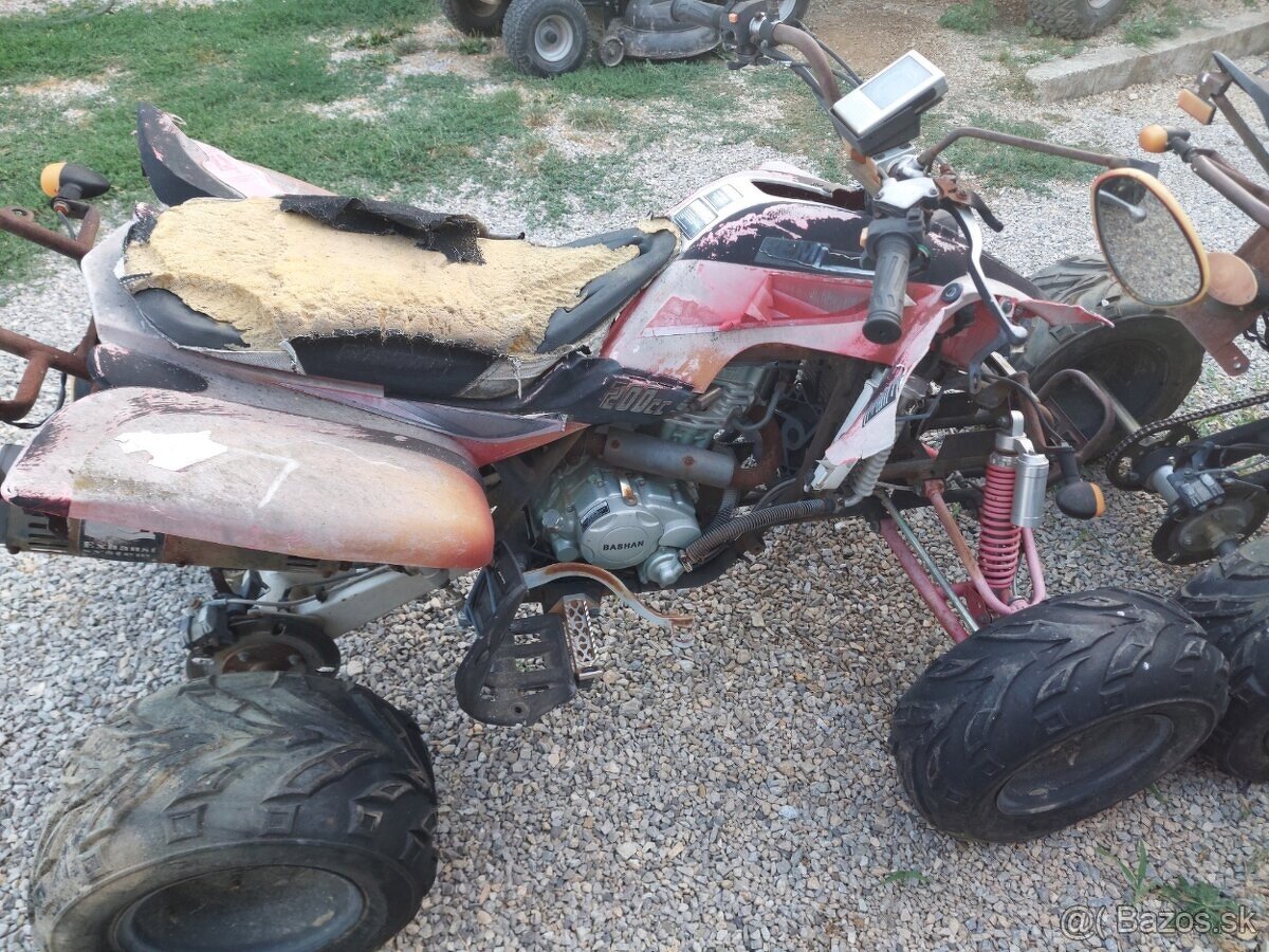 Predam 2 štvoekolky Bashan 200cc - 2