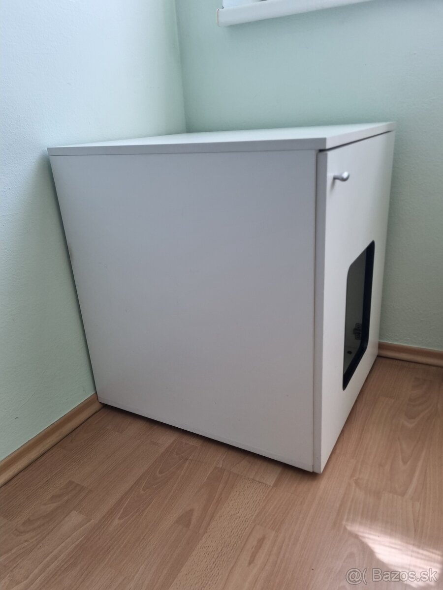 Skrinka na mačací záchod - 2