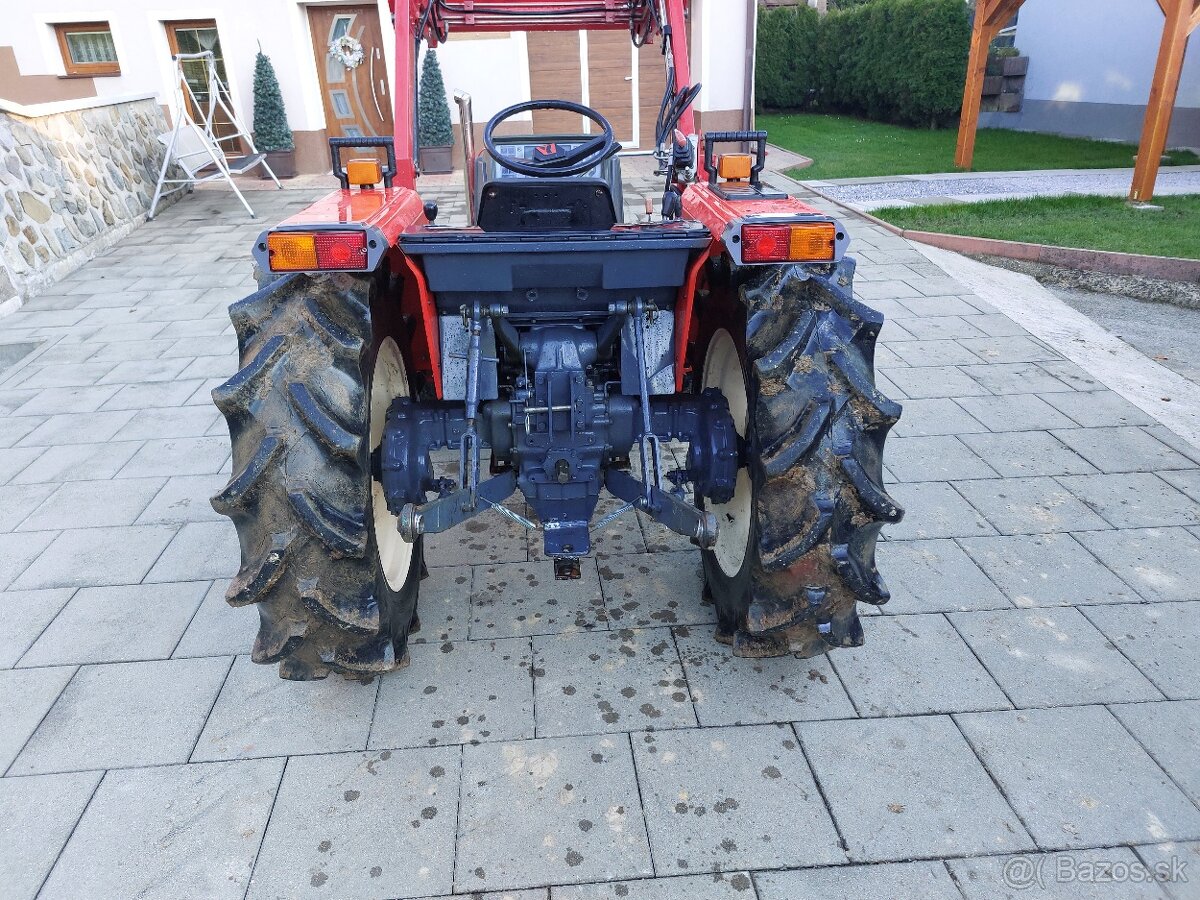 Predám malotraktor yanmar f255 - 2