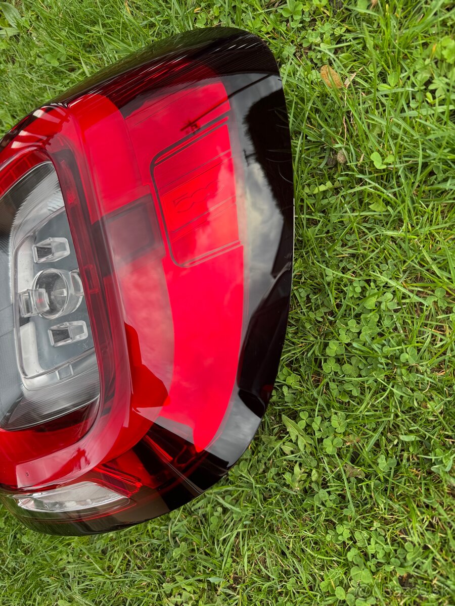 Fiat 500X LiFt 2018- prave zadne svetlo - 2