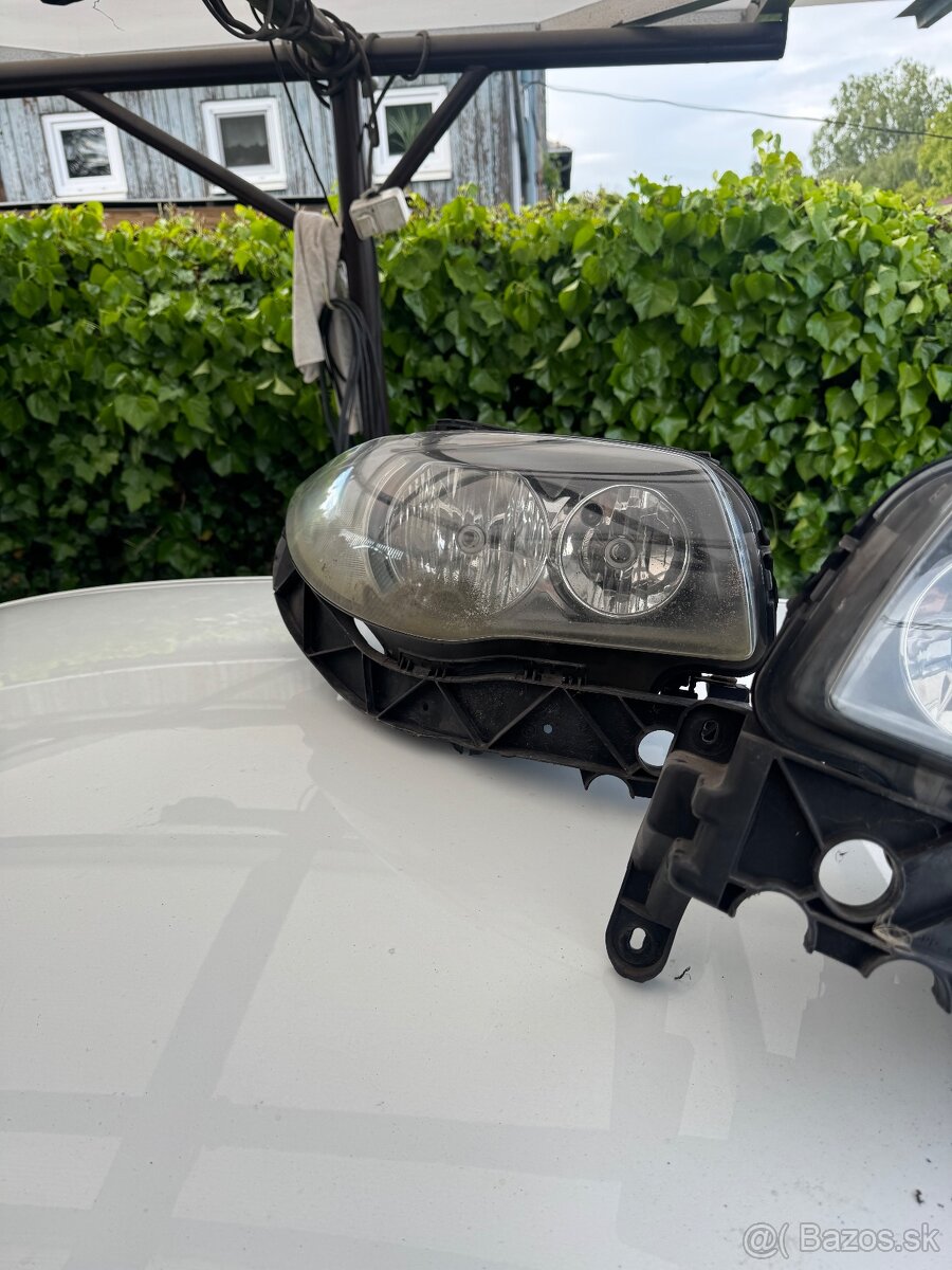 BMW e82 e87 predne svetla - 2