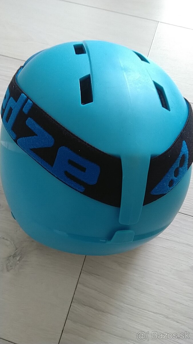 Lyžiarska prilba a okuliare - 2