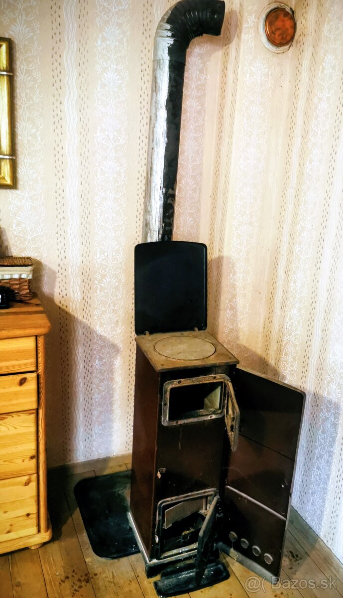 Predám Petrík aj s dymovodom - 2