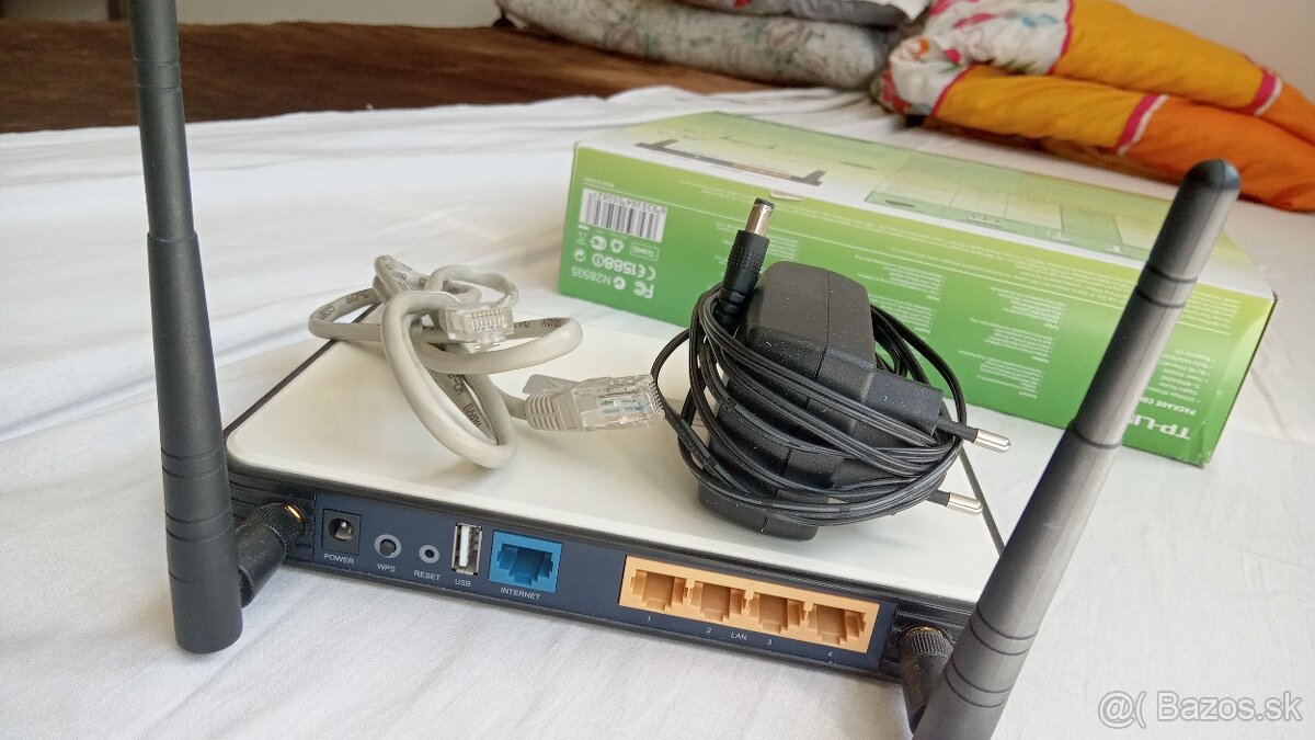 wifi router TP Link model TL-WR1042ND - 2