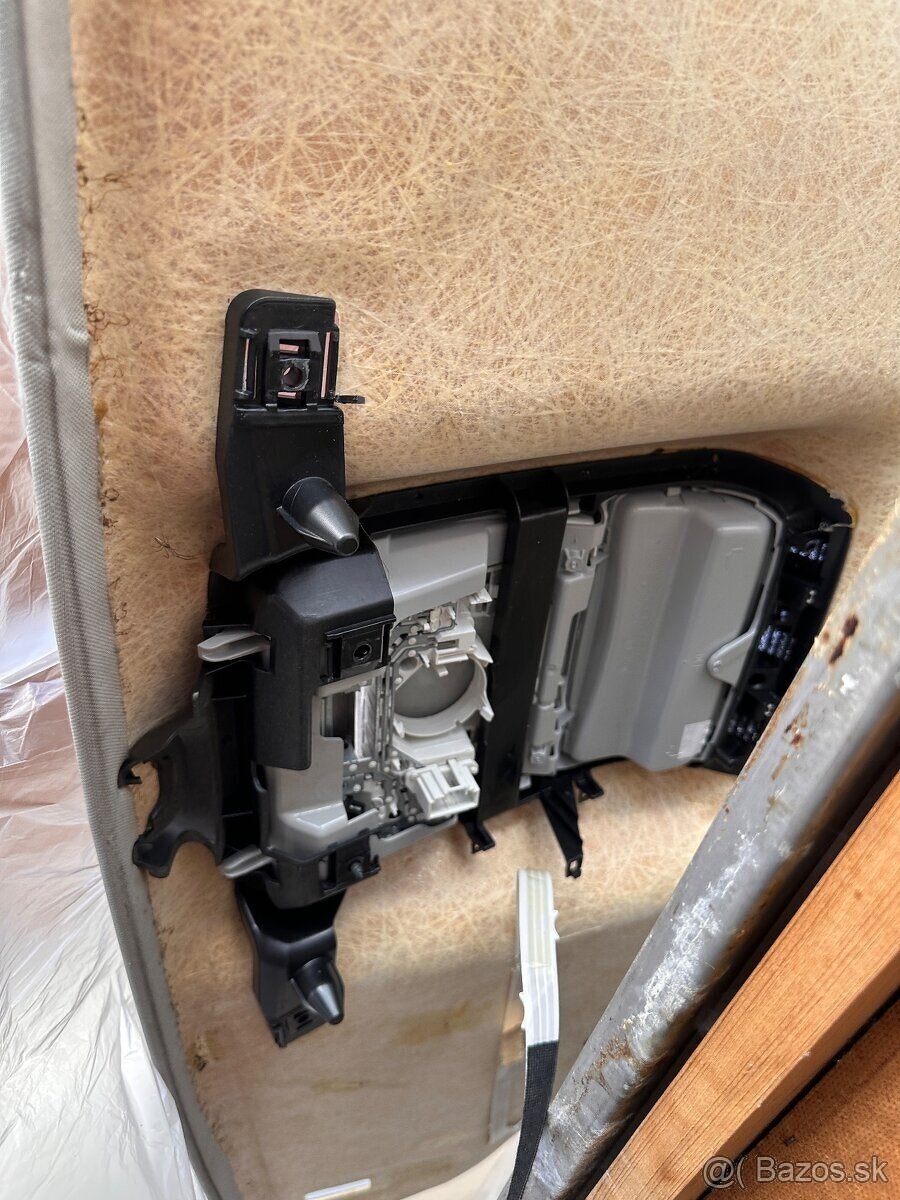 Tapacir strechy golf 5 combi 2009 volkswagen - 2