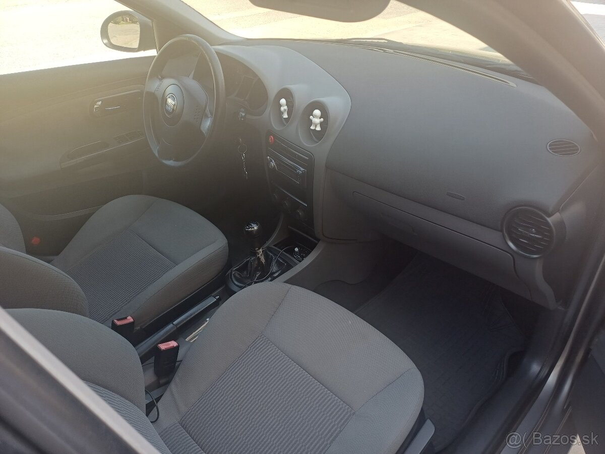 Seat cordoba 1.4 16v benzin - 2