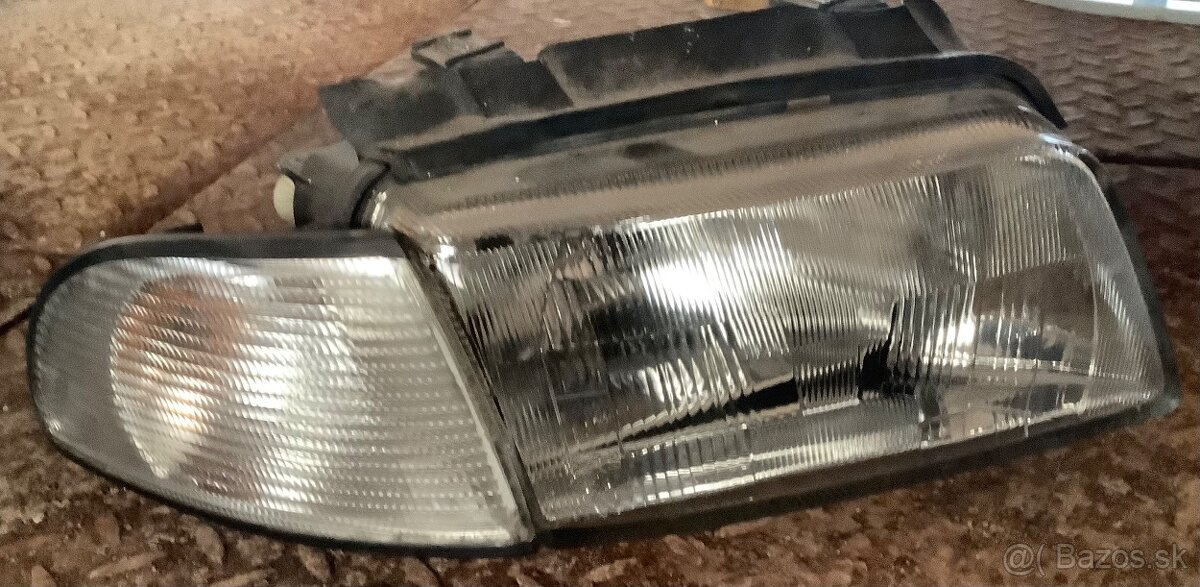 Audi a4 b5 pred FL - predné svetlá so smerovkami - 2