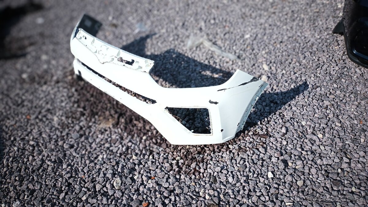 Tivoli- predný nárazník - 2