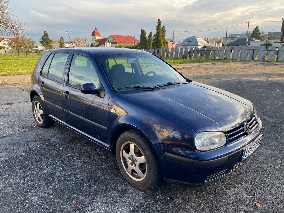 Volkswagen Golf 4 - 2