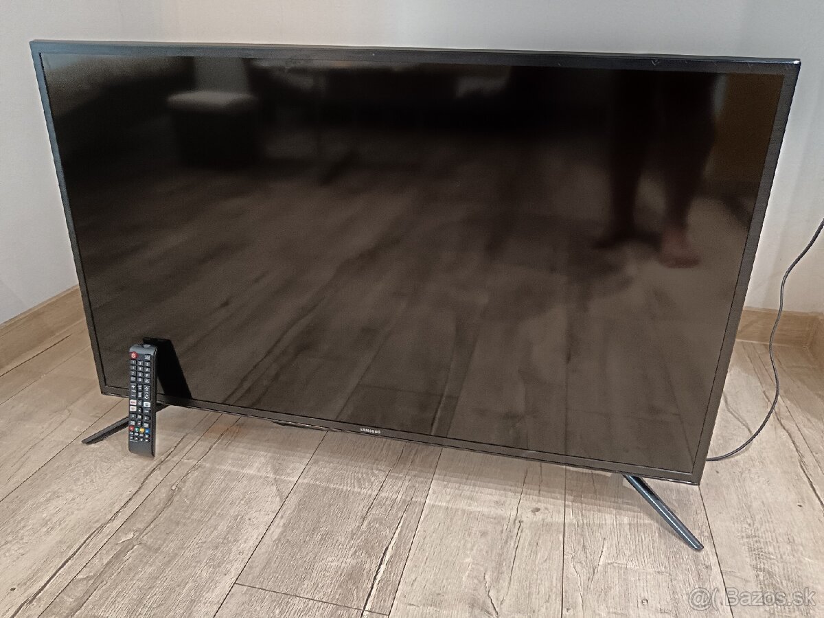 Predám Samsung Smart Televízor 40" - 2