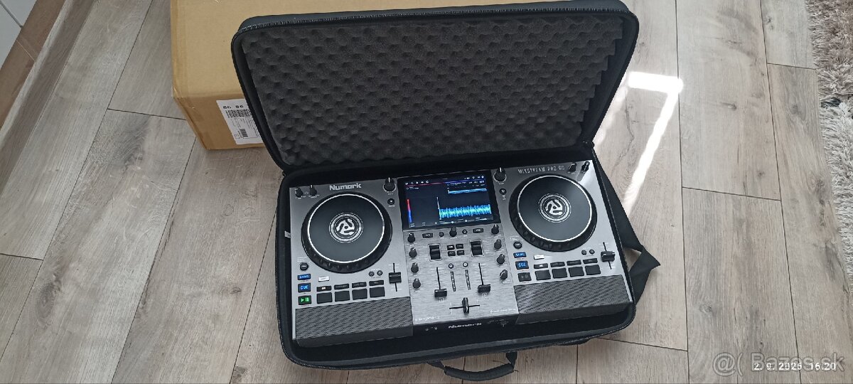 Numark mixtream pro go - 2