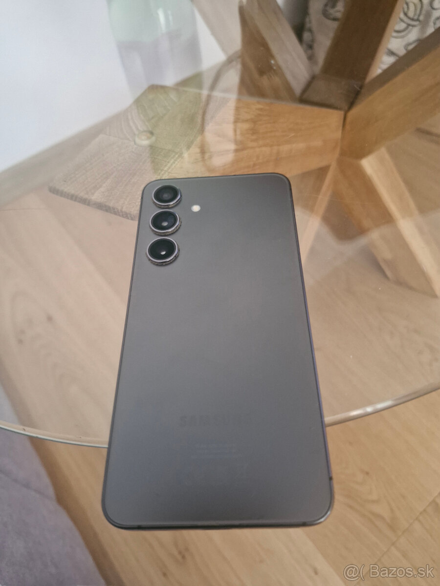 samsung galaxy s 24 - 2