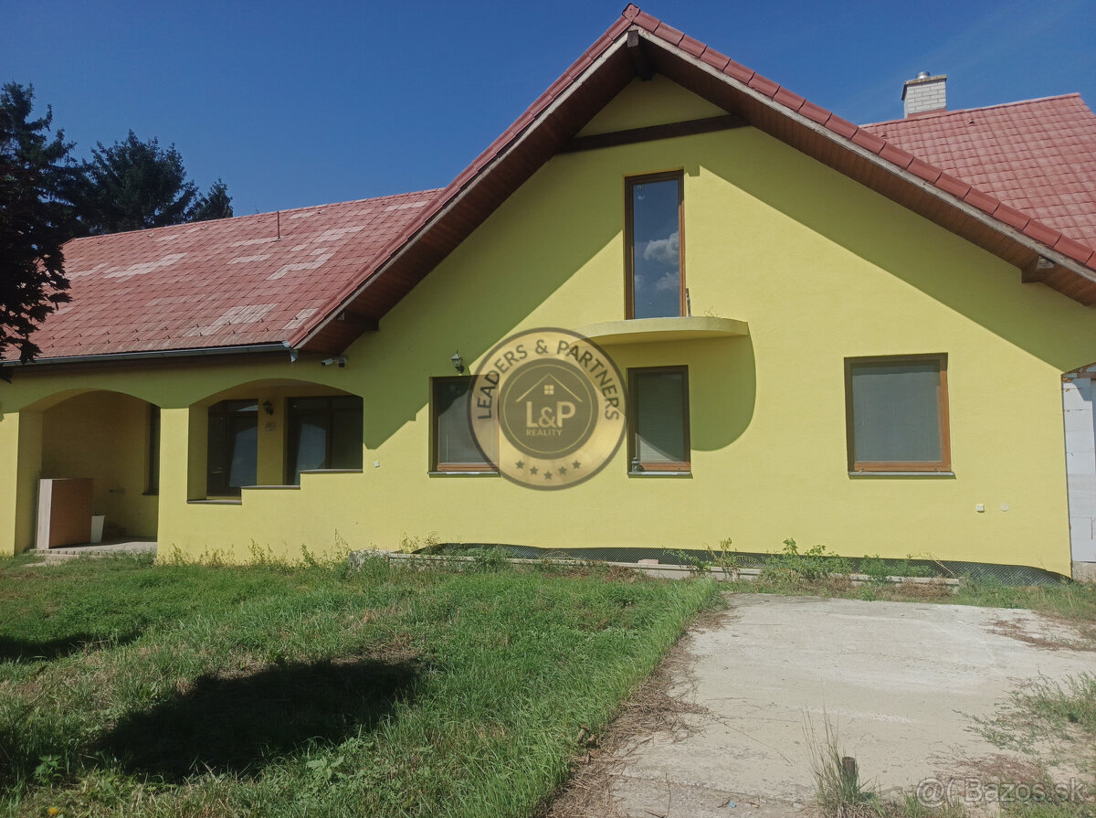 Priestranný 6 - izbový rodinný dom vo Veľkých Ripňanoch - 2