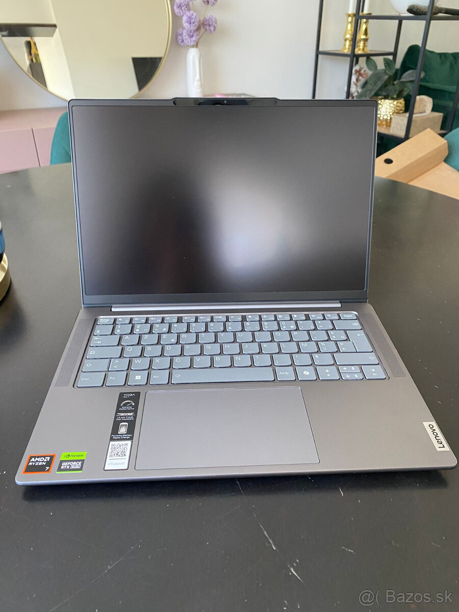 LENOVO Yoga Pro 7 | Ryzen AI 9 365 | 32GB | 1TB | OLED 2.8K - 2
