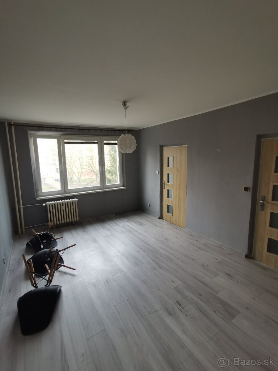 Predám peknú, zabalenu podlahu - 2