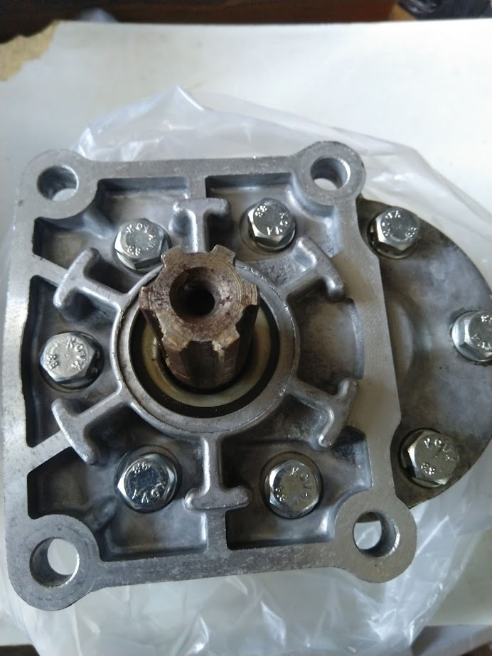 Hydr.čerpadlo NŠ-32 - 2