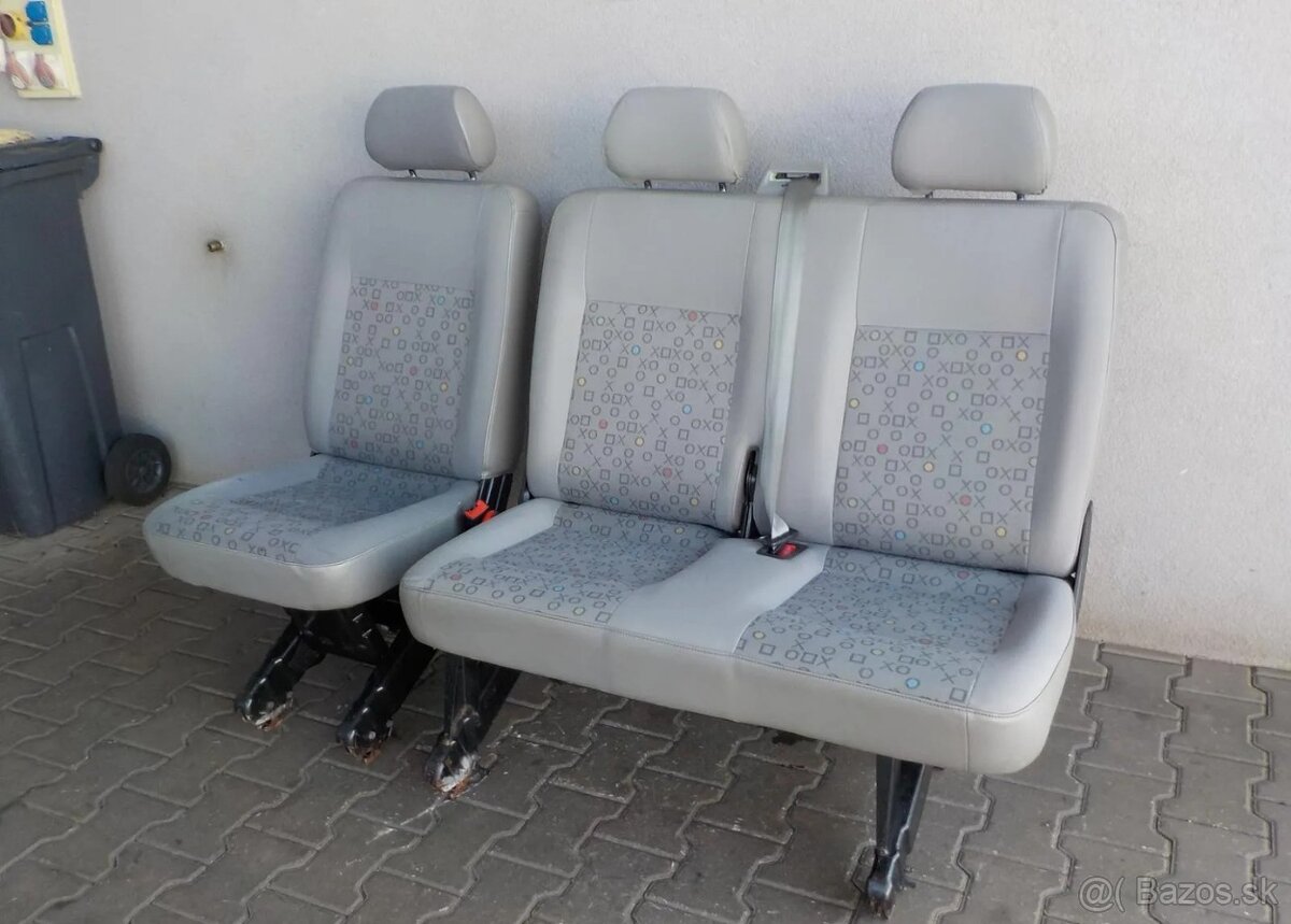 Sedadlá 2 rada VW T5 - 2